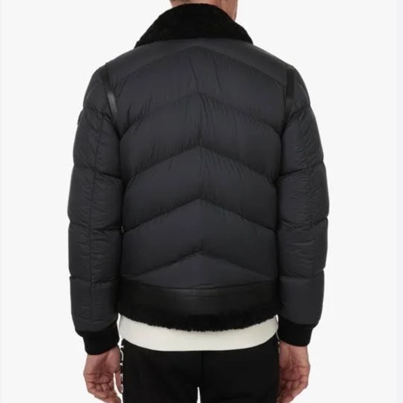 Moncler
Short Padded Down Jacket. Brand Size 4 (X-Large) - Picture 8 of 17